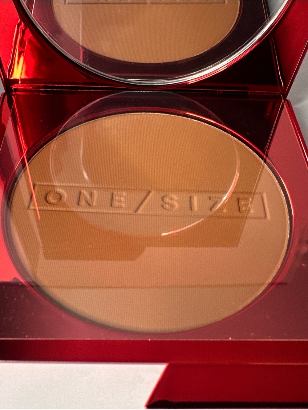 ONE/SIZE versatile foundation powder